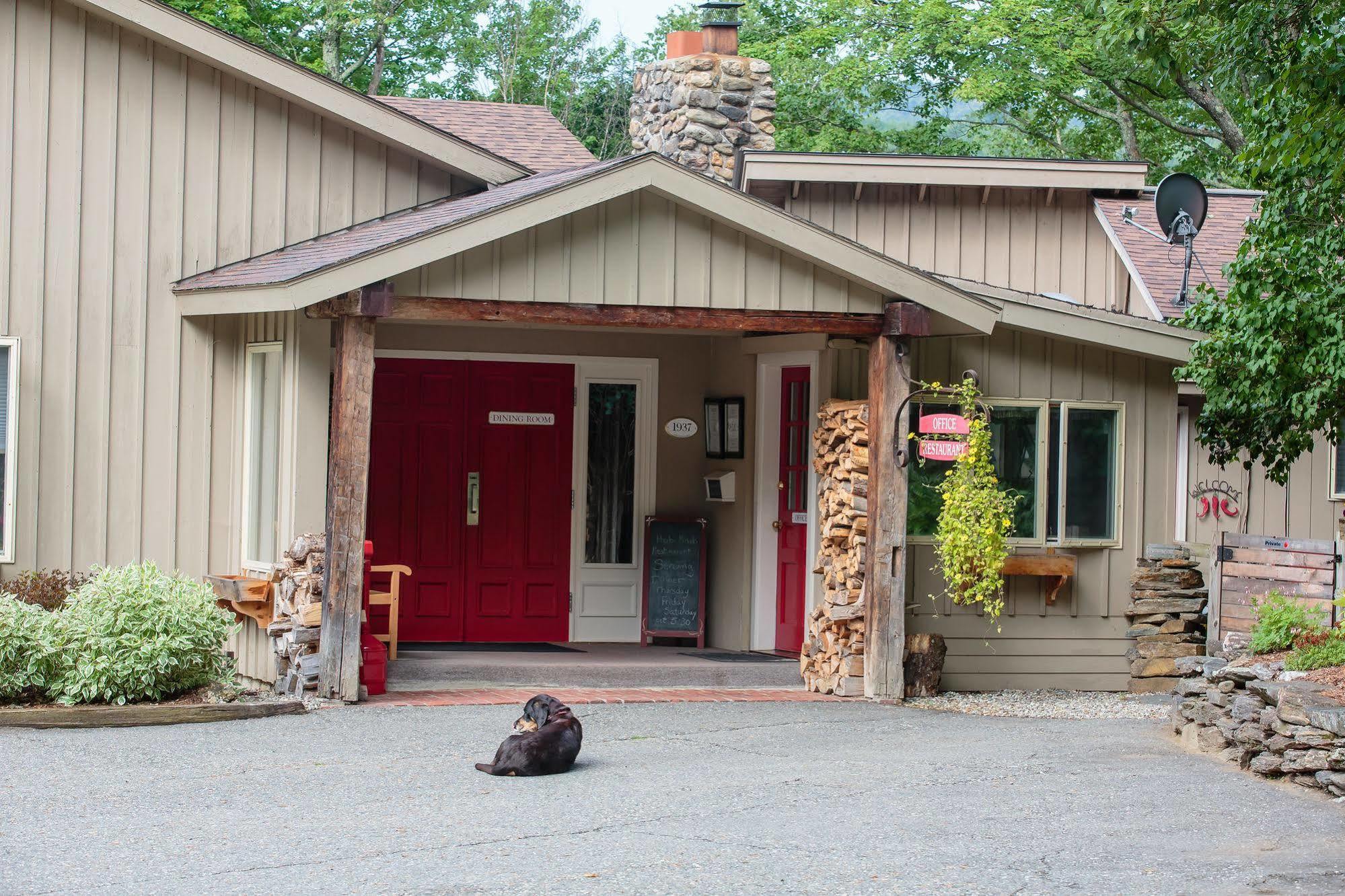 Hob Knob Inn สโตว์ ภายนอก รูปภาพ